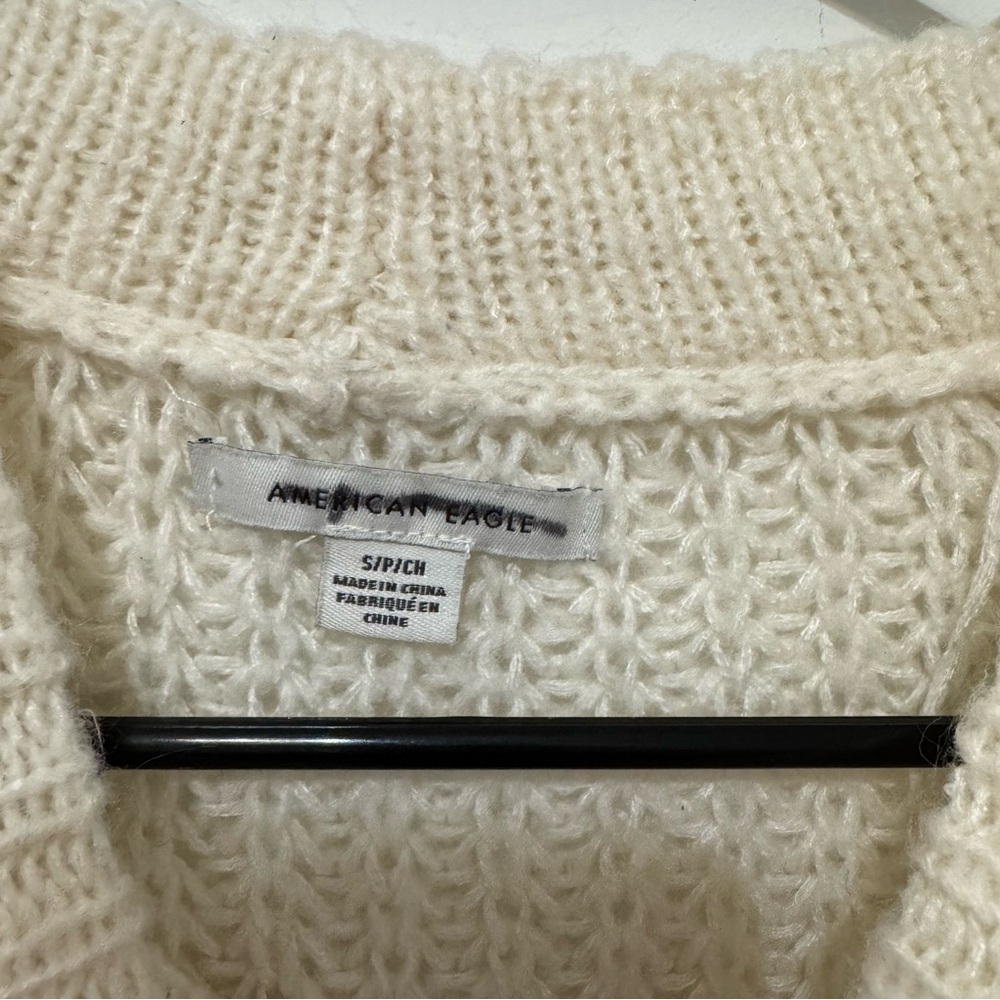 American Eagle Outfitters Cream Knit Sweater - Picture 2 of 9